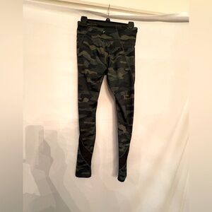 old navy camo leggings
